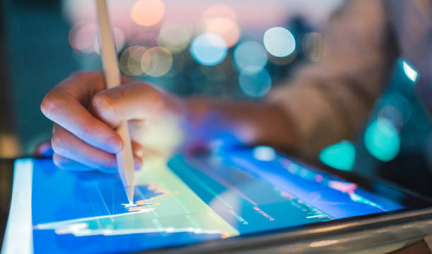 What qualifications should you look for in a cloud service provider?